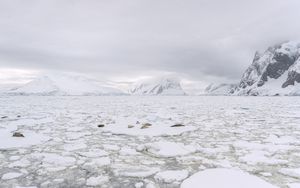 Preview wallpaper mountains, snow, lake, ice, nature, white