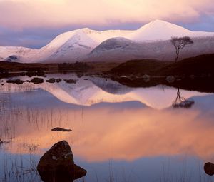 Preview wallpaper mountains, snow, lake, reflection, mirror, evening