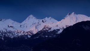 Preview wallpaper mountains, snow, landscape, dusk, mountain range