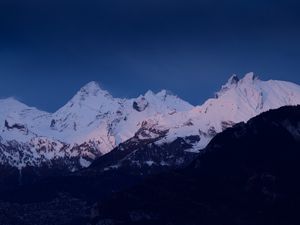 Preview wallpaper mountains, snow, landscape, dusk, mountain range