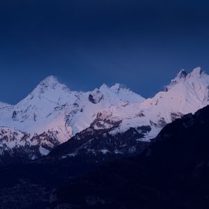 Preview wallpaper mountains, snow, landscape, dusk, mountain range