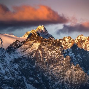 Preview wallpaper mountains, snow, landscape, twilight