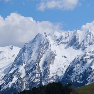 Preview wallpaper mountains, snow, slope, relief, trees, landscape