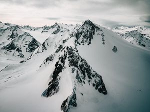 Preview wallpaper mountains, snow, snowy, peaks, rocks