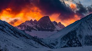 Preview wallpaper mountains, snow, sunset, sky, clouds