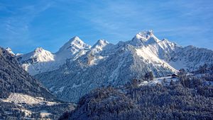Preview wallpaper mountains, snow, top, sky