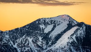Preview wallpaper mountains, snow, twilight, nature
