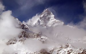 Preview wallpaper mountains, snow, wind