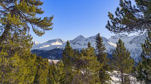 Preview wallpaper mountains, snow, winter, trees, landscape, nature