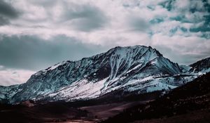 Preview wallpaper mountains, snow-covered, peaks