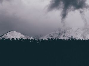 Preview wallpaper mountains, snowy, clouds, overcast, snow, winter