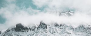 Preview wallpaper mountains, snowy, clouds, snow, landscape