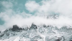 Preview wallpaper mountains, snowy, clouds, snow, landscape