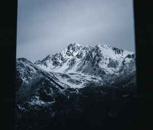 Preview wallpaper mountains, snowy, peaks, rocks