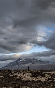 Preview wallpaper mountains, solitude, alone, distance, island, isle of skye, united kingdom