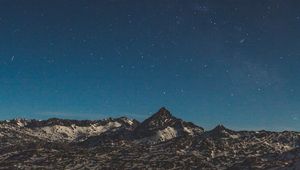 Preview wallpaper mountains, starry sky, night, stars, peak, snowy