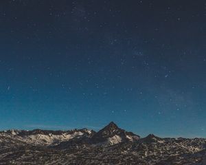 Preview wallpaper mountains, starry sky, night, stars, peak, snowy