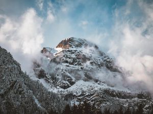 Preview wallpaper mountains, summit, fog, clouds