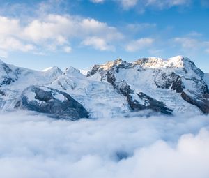 Preview wallpaper mountains, summit, snow, clouds