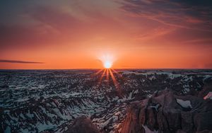 Preview wallpaper mountains, sun, sunset, sunlight, horizon, snowy