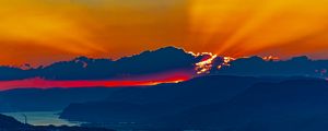 Preview wallpaper mountains, sunset, clouds, sky, evening, nature