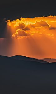 Preview wallpaper mountains, sunset, clouds, rays, dusk