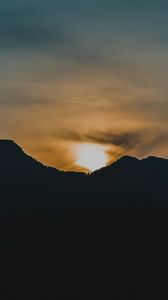 Preview wallpaper mountains, sunset, dark