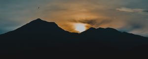 Preview wallpaper mountains, sunset, dark