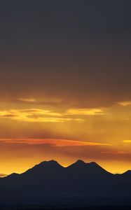 Preview wallpaper mountains, sunset, dusk, outlines, landscape