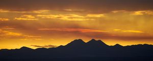 Preview wallpaper mountains, sunset, dusk, outlines, landscape