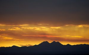 Preview wallpaper mountains, sunset, dusk, outlines, landscape