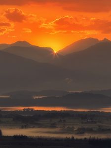 Preview wallpaper mountains, sunset, fog, scotland