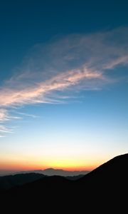 Preview wallpaper mountains, sunset, horizon, sky, clouds, california