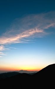 Preview wallpaper mountains, sunset, horizon, sky, clouds, california