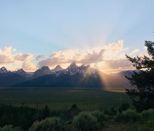 Preview wallpaper mountains, sunset, landscape, clouds, sunlight