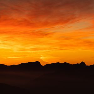 Preview wallpaper mountains, sunset, outlines, dusk, dark