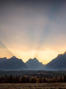 Preview wallpaper mountains, sunset, rays, landscape