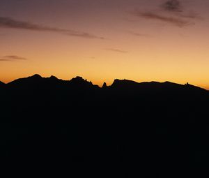 Preview wallpaper mountains, sunset, silhouette, outlines, dark