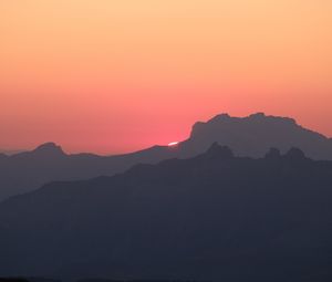 Preview wallpaper mountains, sunset, silhouettes, dark