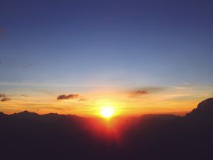 Preview wallpaper mountains, sunset, sky, light