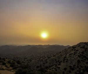 Preview wallpaper mountains, sunset, sun, dusk, evening, landscape