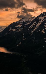 Preview wallpaper mountains, sunset, top, lake, clouds