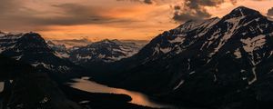 Preview wallpaper mountains, sunset, top, lake, clouds