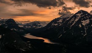 Preview wallpaper mountains, sunset, top, lake, clouds