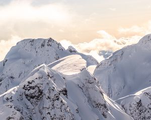 Preview wallpaper mountains, top, snowy, slopes, mountain range