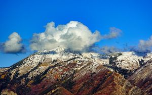 Preview wallpaper mountains, trees, clouds, sky, nature