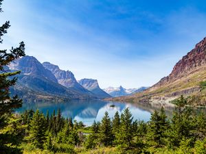 Preview wallpaper mountains, trees, forest, lake, landscape