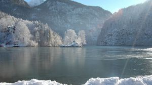 Preview wallpaper mountains, trees, hoarfrost, lake, day, winter