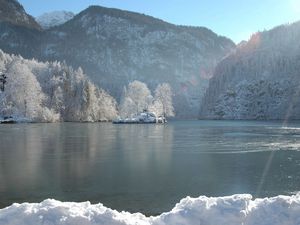 Preview wallpaper mountains, trees, hoarfrost, lake, day, winter