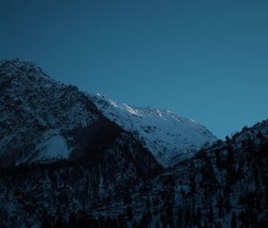 Preview wallpaper mountains, twilight, snow, winter